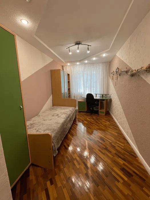 Продаж 3-кімнатної квартири 81.1 м²