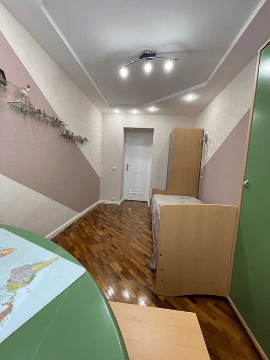 Продаж 3-кімнатної квартири 81.1 м²