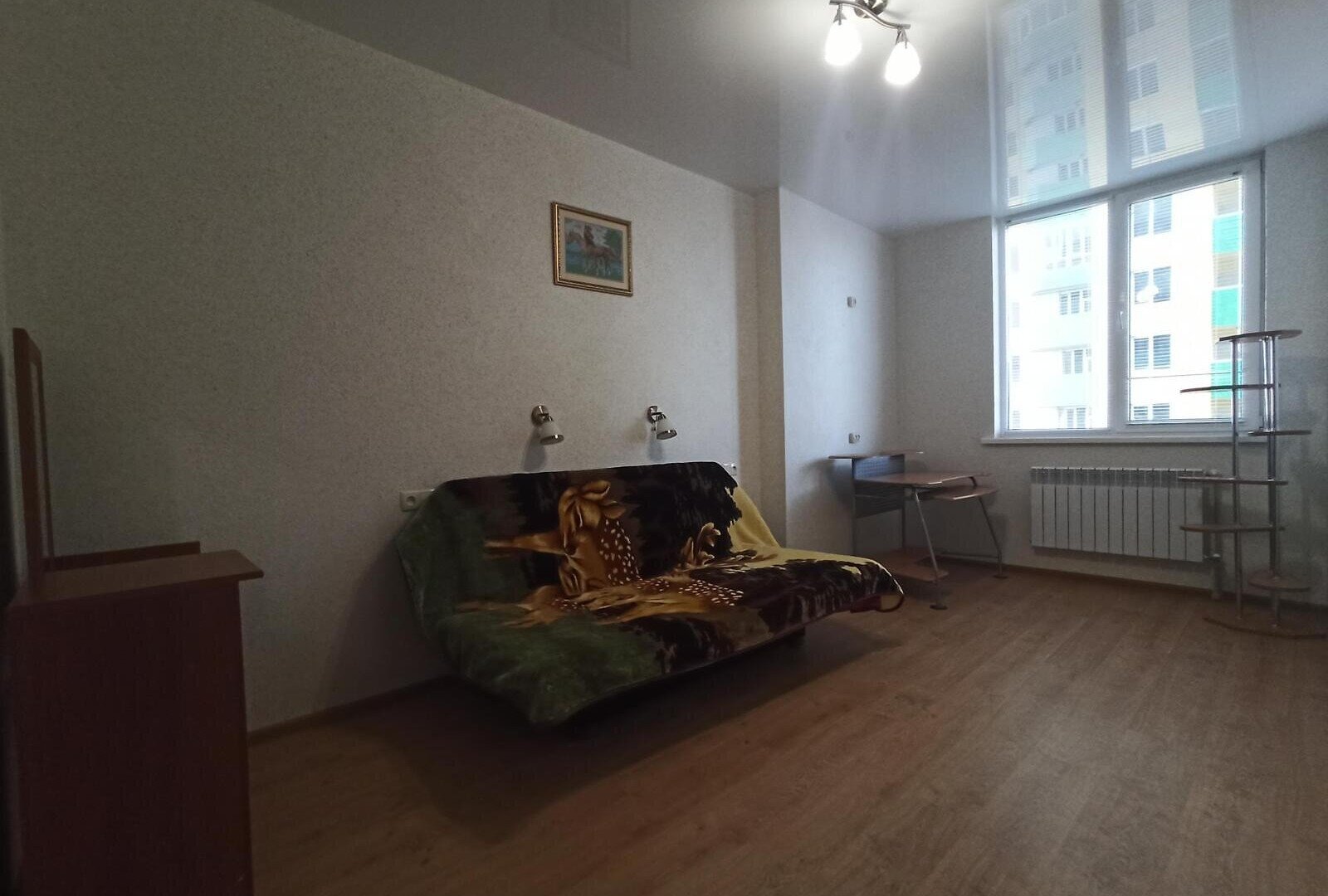 Продажа 2-комнатной квартиры 65 м²