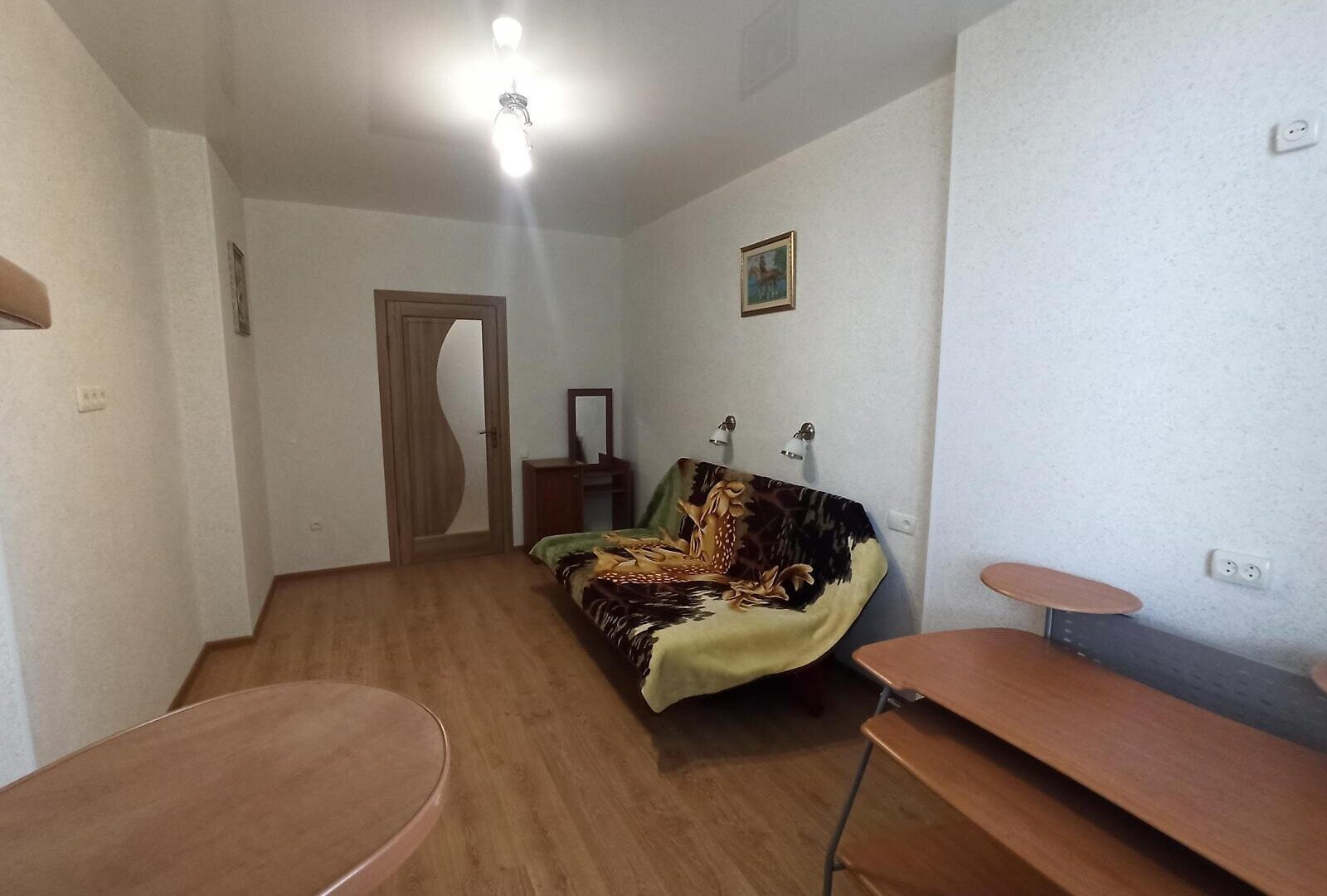 Продажа 2-комнатной квартиры 65 м²