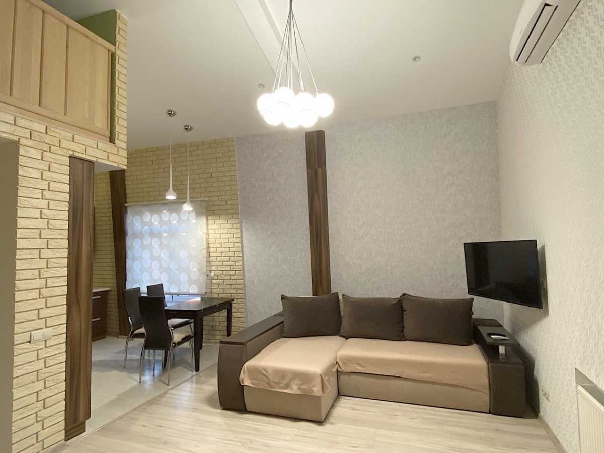 Оренда 1-кімнатної квартири 61 м², Райдужна вул., 44