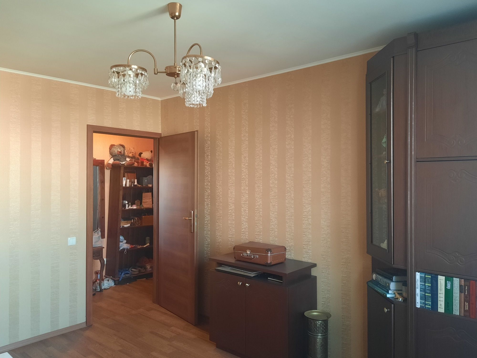 Продаж 3-кімнатної квартири 64 м²