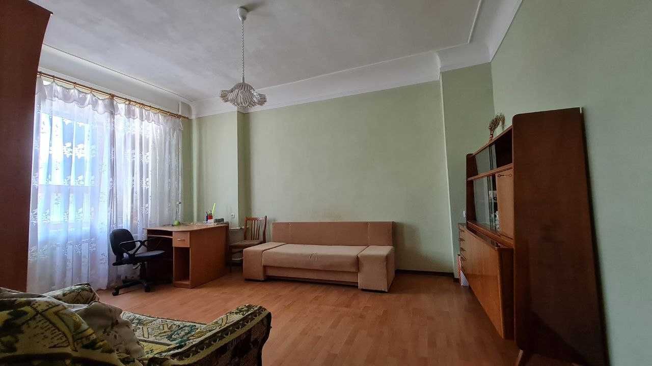 Продажа 2-комнатной квартиры 50 м²