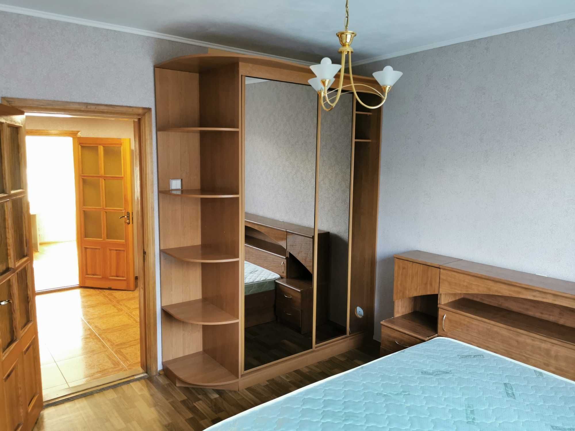 Продаж 4-кімнатної квартири 83 м²