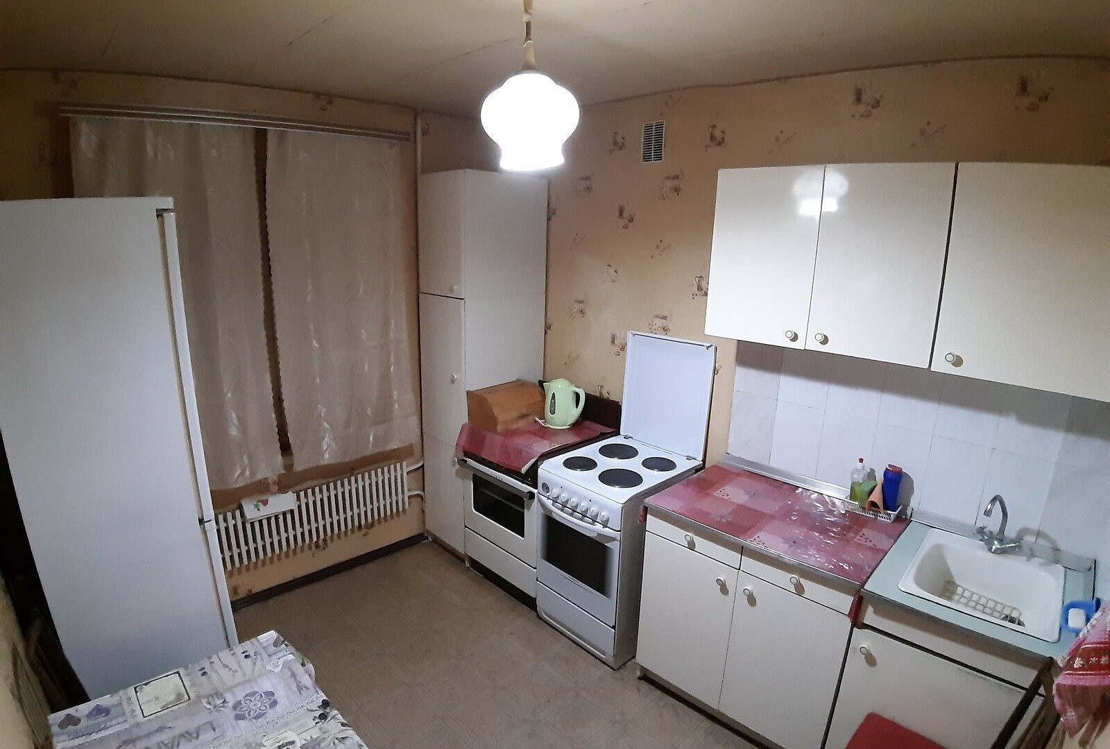 Продаж 2-кімнатної квартири 56 м²