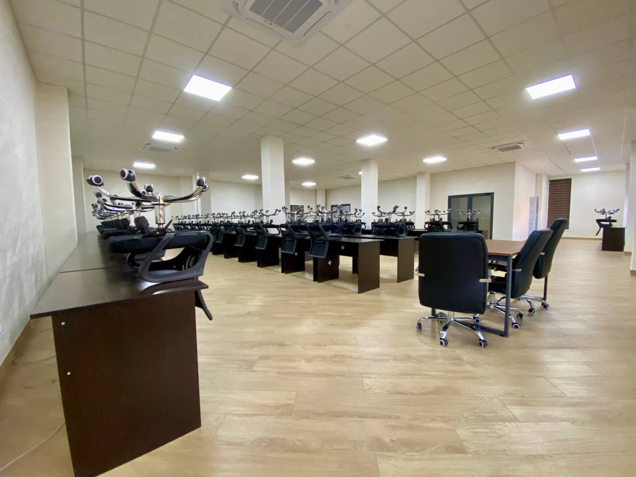 Оренда офісу 195 м², Проскурівського Підпілля вул.