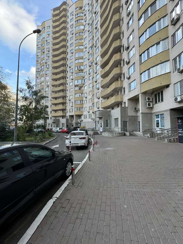 Продажа 2-комнатной квартиры 74 м², Днепровская наб., 23