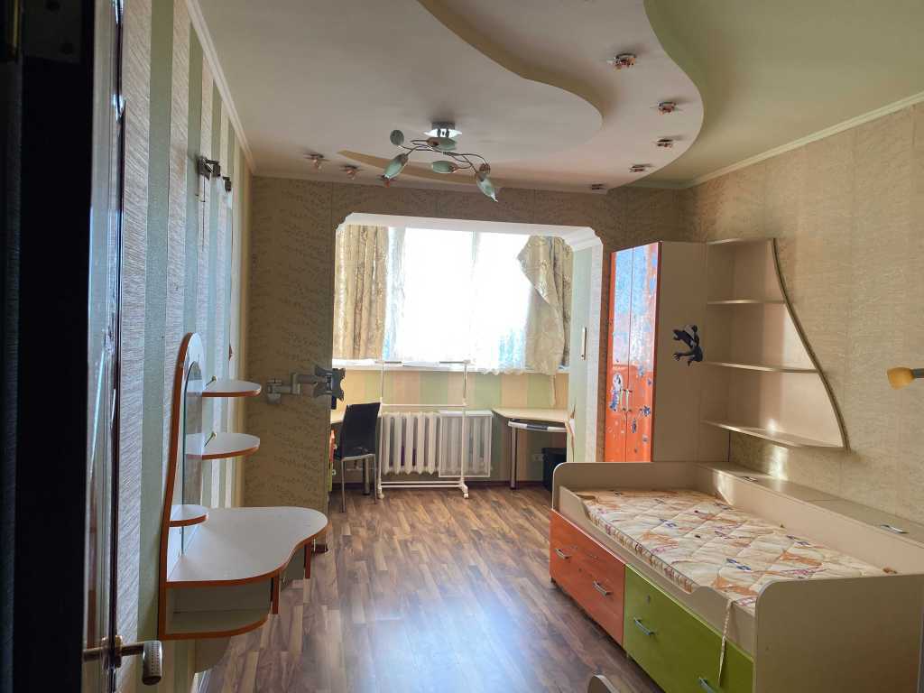 Продаж 5-кімнатної квартири 210.2 м², Левітана, 79