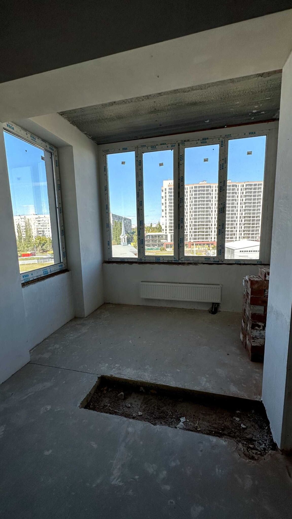 Продаж 3-кімнатної квартири 127 м²