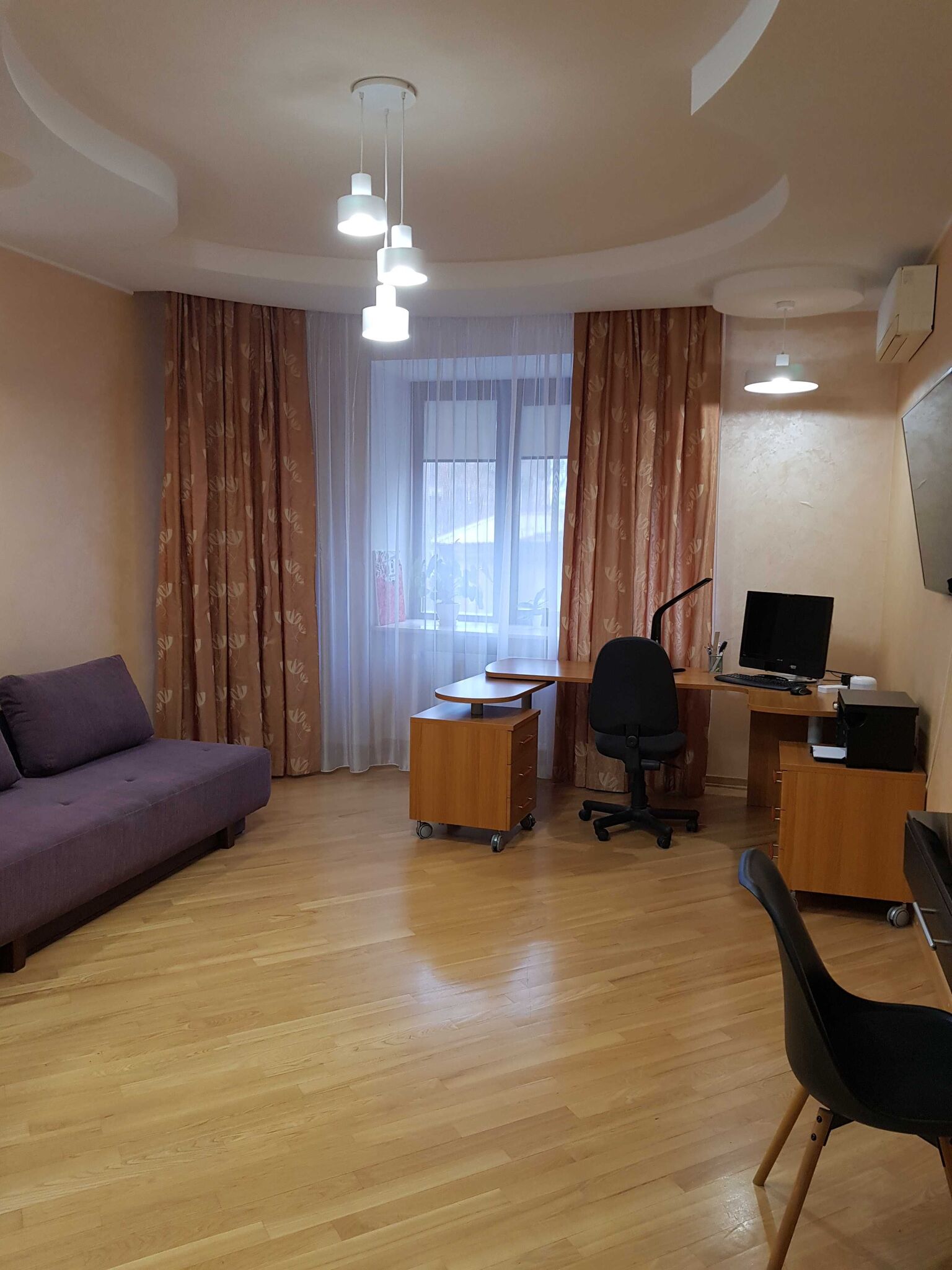 Продаж 3-кімнатної квартири 150 м²