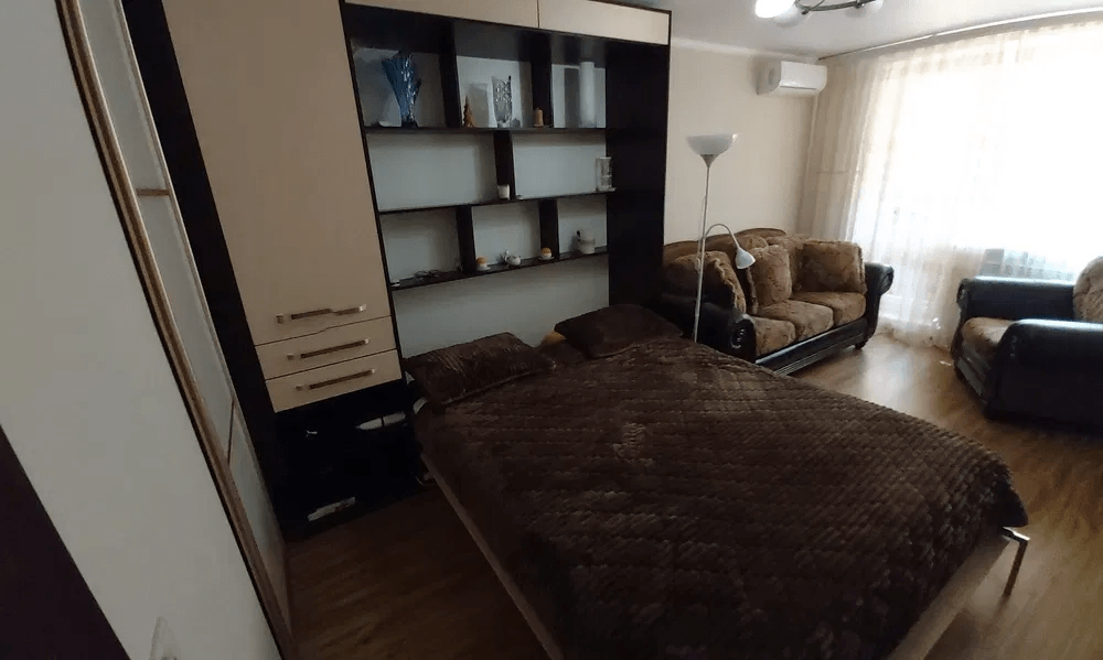 Продажа 1-комнатной квартиры 37 м²