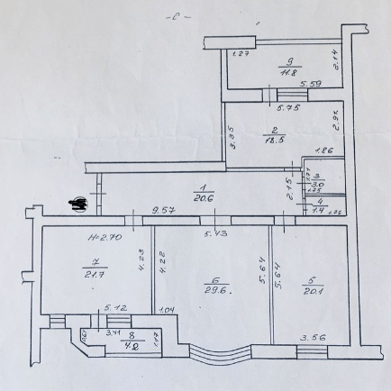 Продаж 3-кімнатної квартири 130 м²