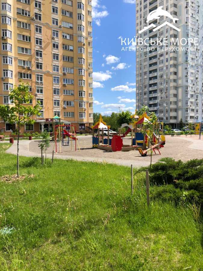 Продаж 1-кімнатної квартири 52 м², Воскресенська вул., 12Б