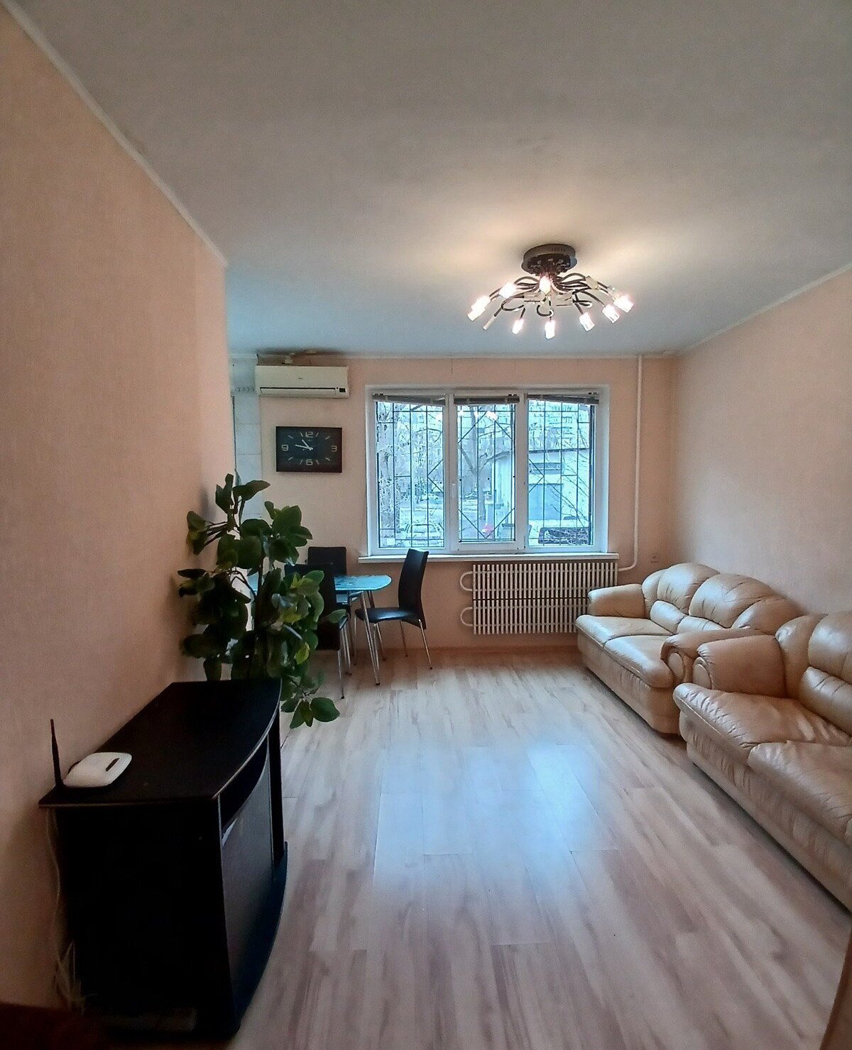 Продаж 3-кімнатної квартири 64 м²