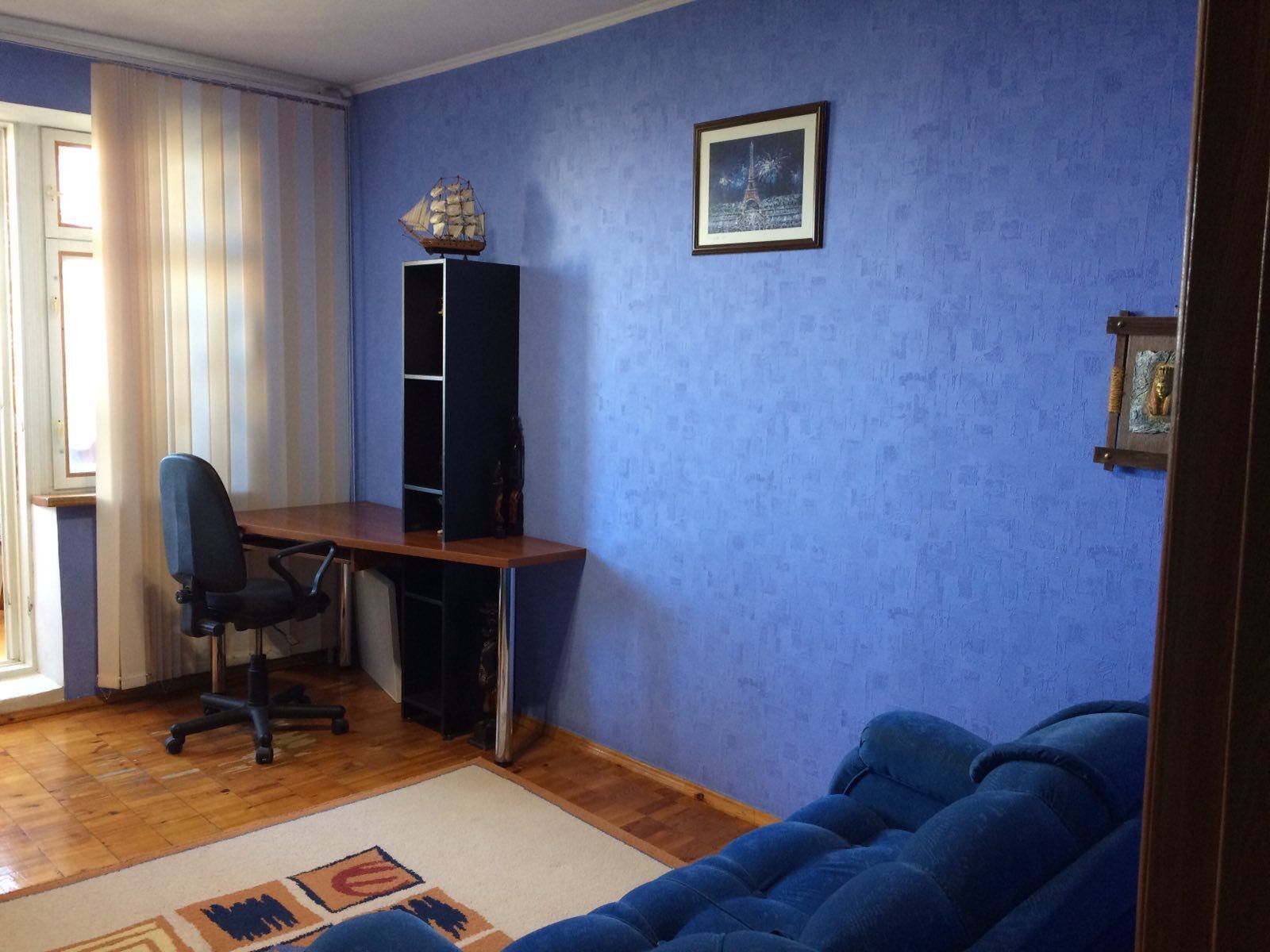 Продаж 2-кімнатної квартири 56 м²