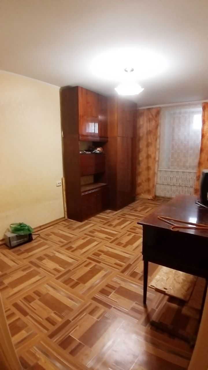 Продаж 2-кімнатної квартири 54 м²