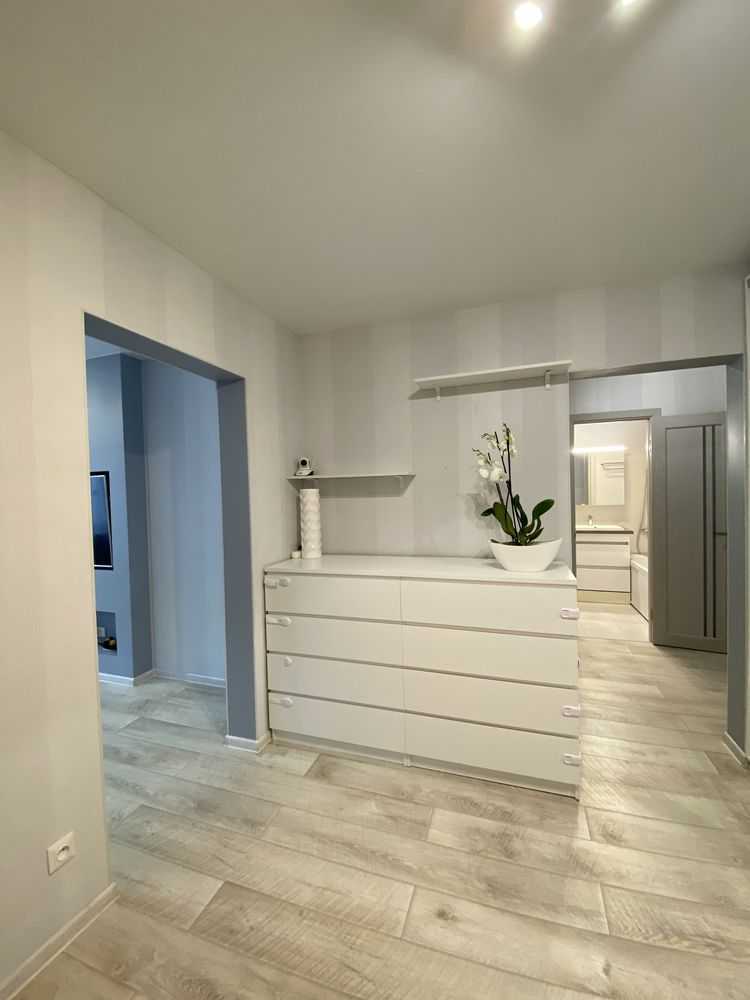 Продаж 3-кімнатної квартири 82 м², Ломоносова вул., 36В