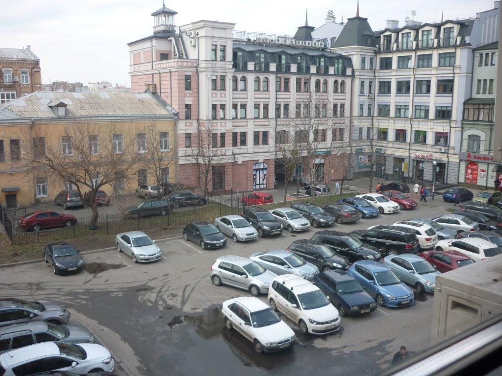 Оренда офісу 330 м², Спаська вул.