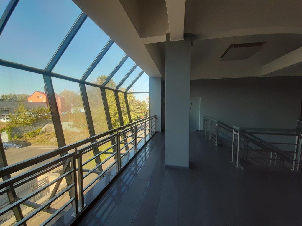 Продажа бизнес-центра 2300 м², Нижнеюрковская ул.