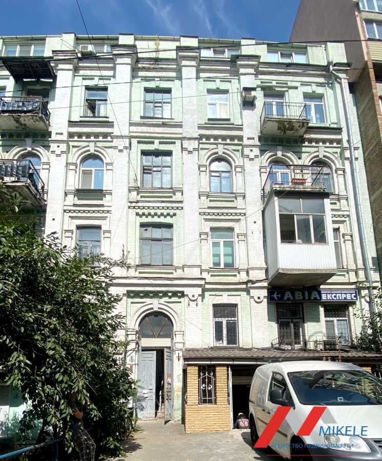 Продажа 4-комнатной квартиры 100 м², Богдана Хмельницкого ул., 94