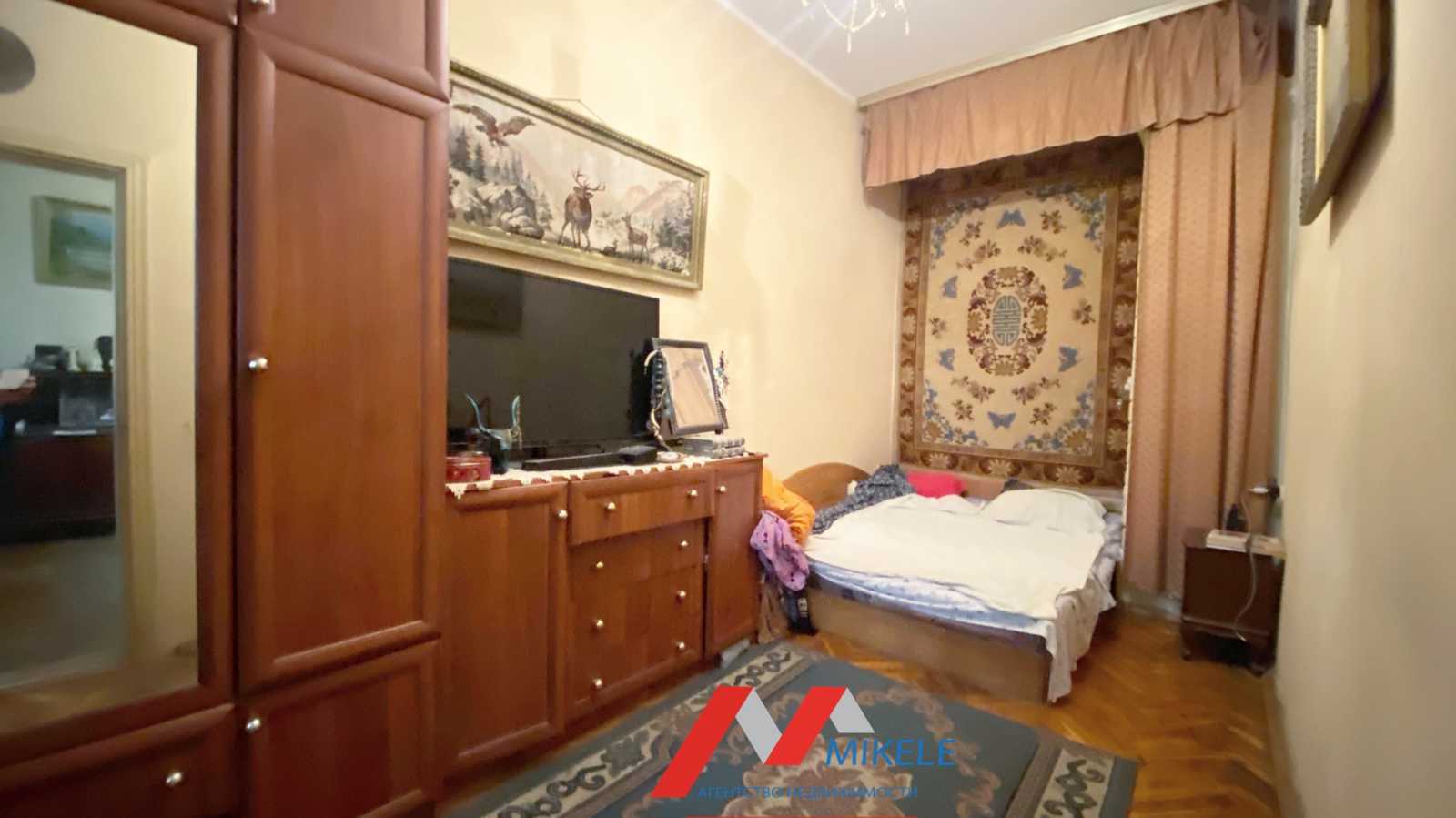 Продажа 4-комнатной квартиры 100 м², Богдана Хмельницкого ул., 94