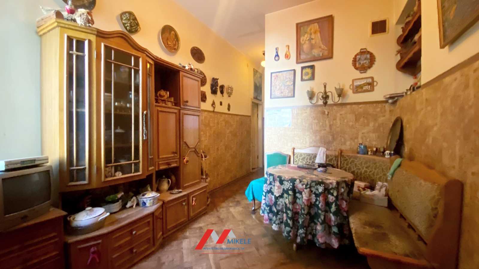 Продажа 4-комнатной квартиры 100 м², Богдана Хмельницкого ул., 94