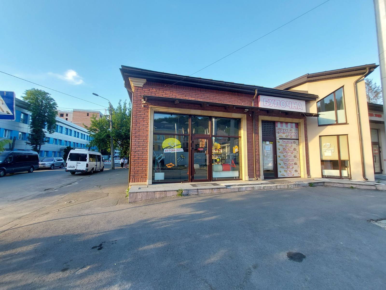 Продажа торгового помещения 78 м², Кирилловская ул.