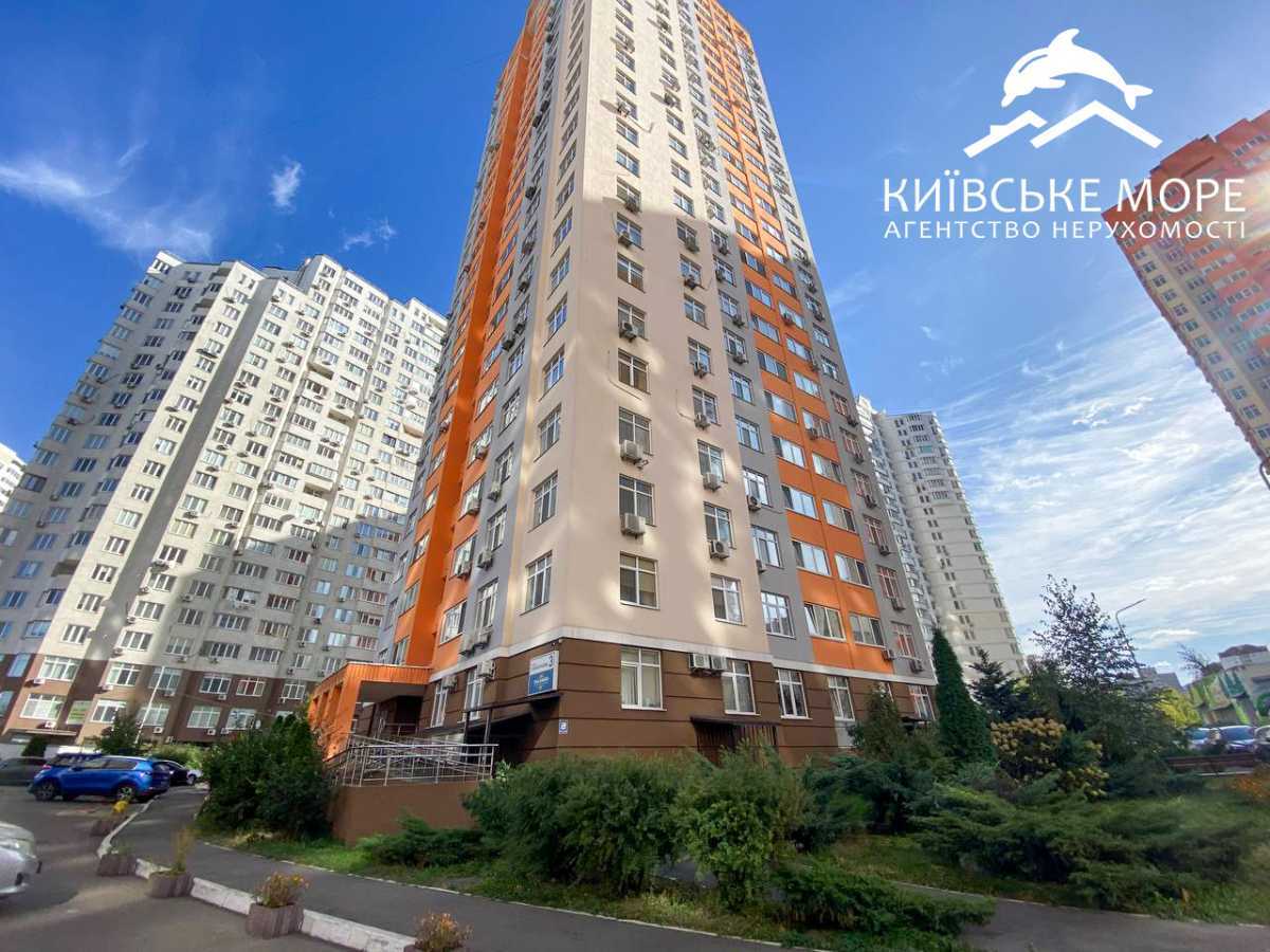 Оренда 3-кімнатної квартири 68 м², Олени Пчілки вул., 3