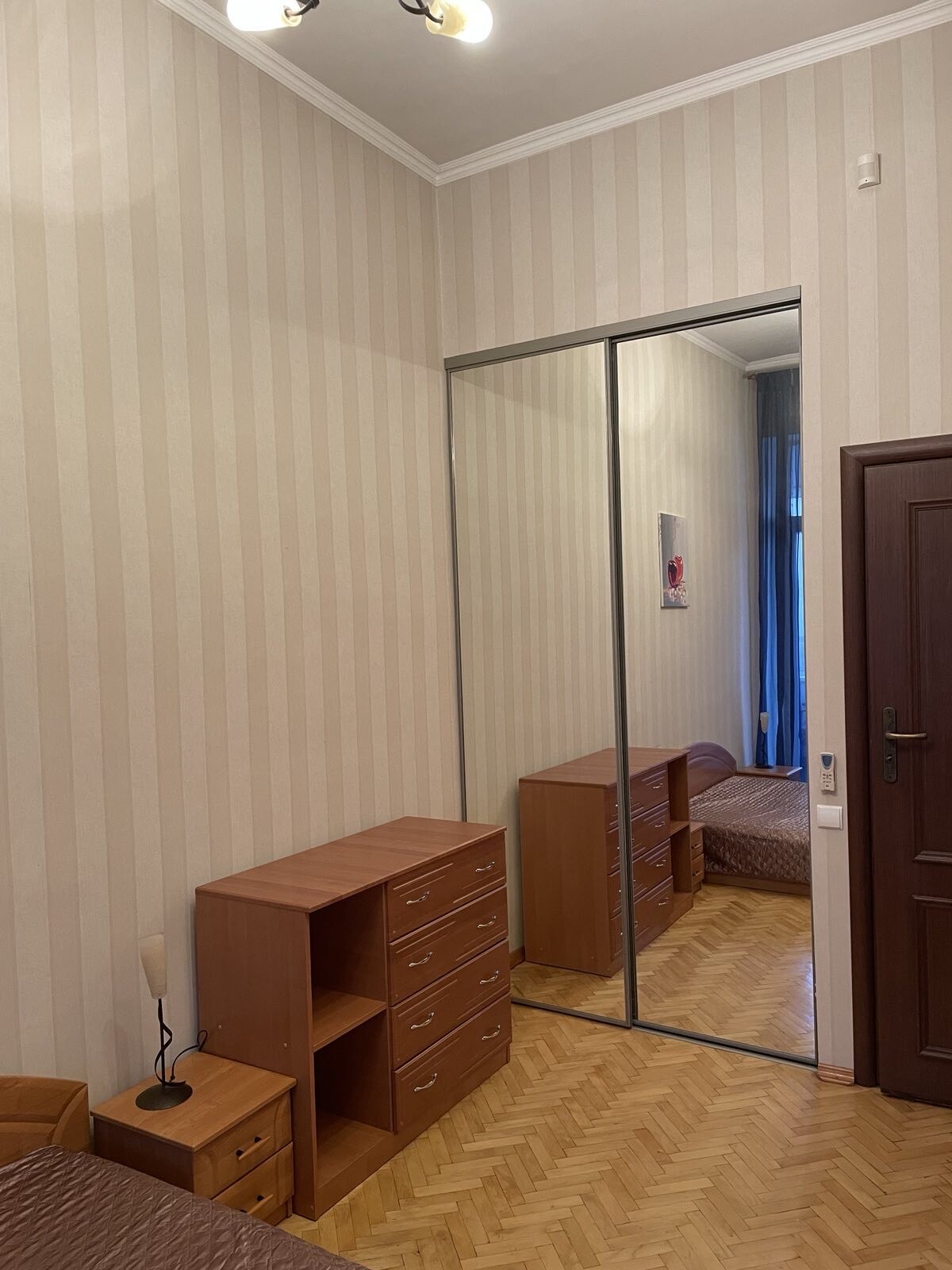 Оренда 3-кімнатної квартири 90 м², Володимирська вул., 92/39