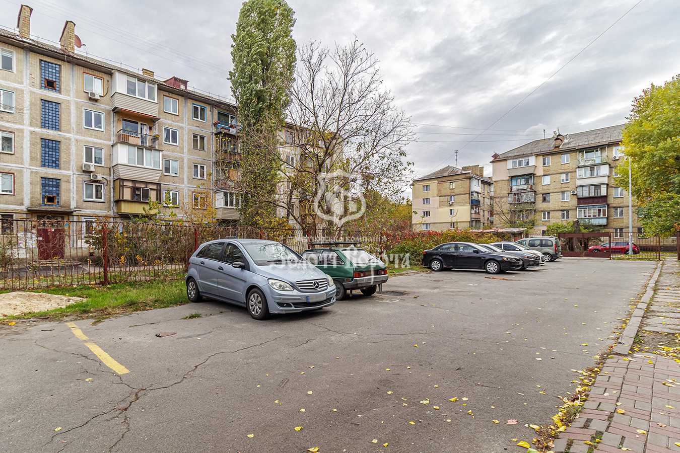 Продаж 1-кімнатної квартири 30.5 м², Тампере вул., 8А