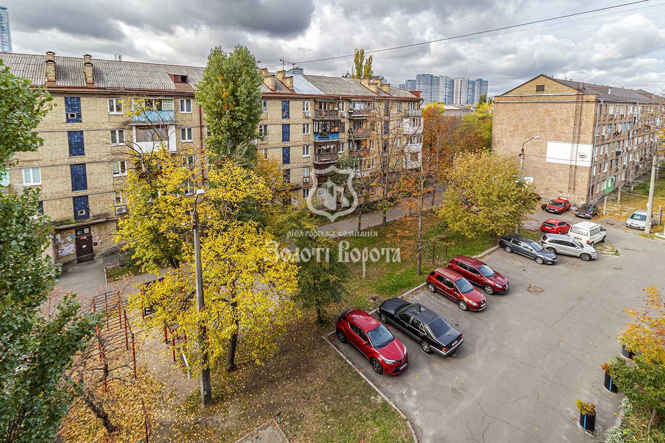 Продаж 1-кімнатної квартири 30.5 м², Тампере вул., 8А