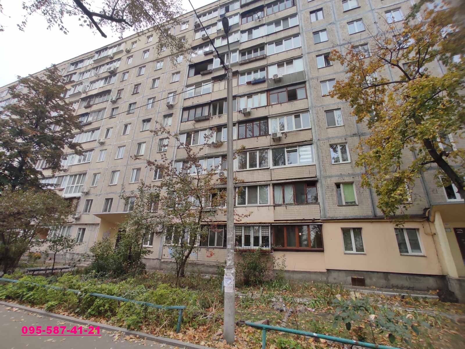 Продаж 3-кімнатної квартири 63 м², Анатолія Солов'яненко вул., 16