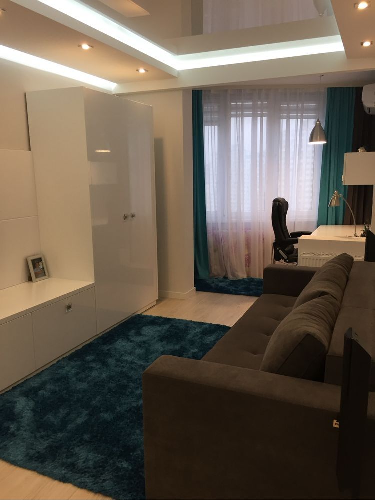 Продаж 4-кімнатної квартири 104 м²