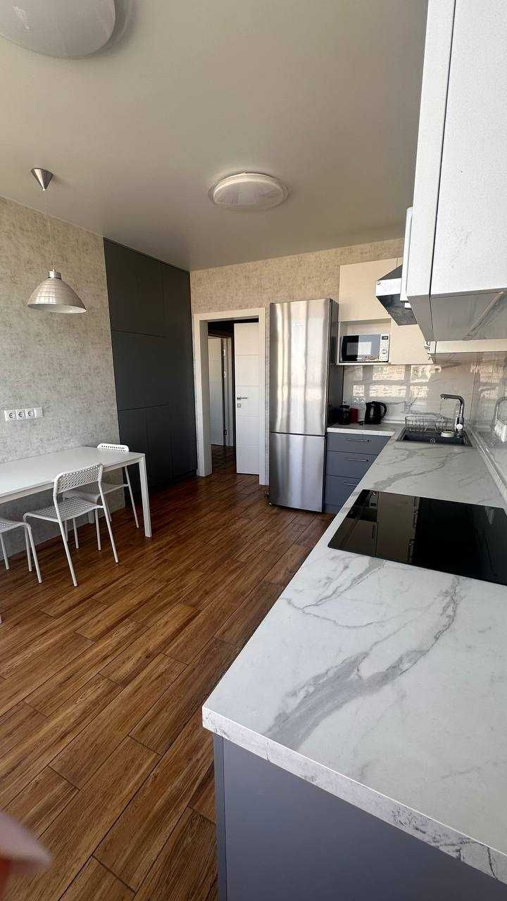 Продажа 2-комнатной квартиры 60 м²