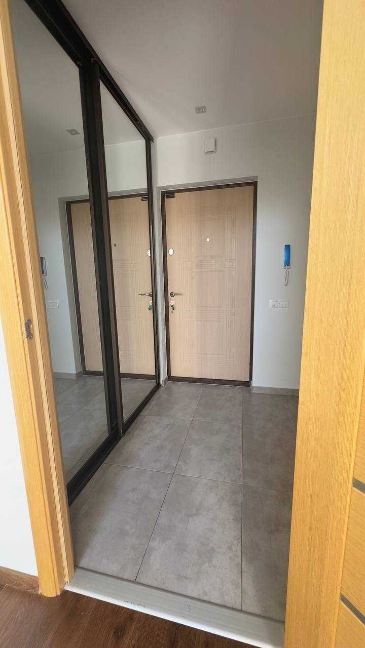 Продажа 2-комнатной квартиры 84 м²