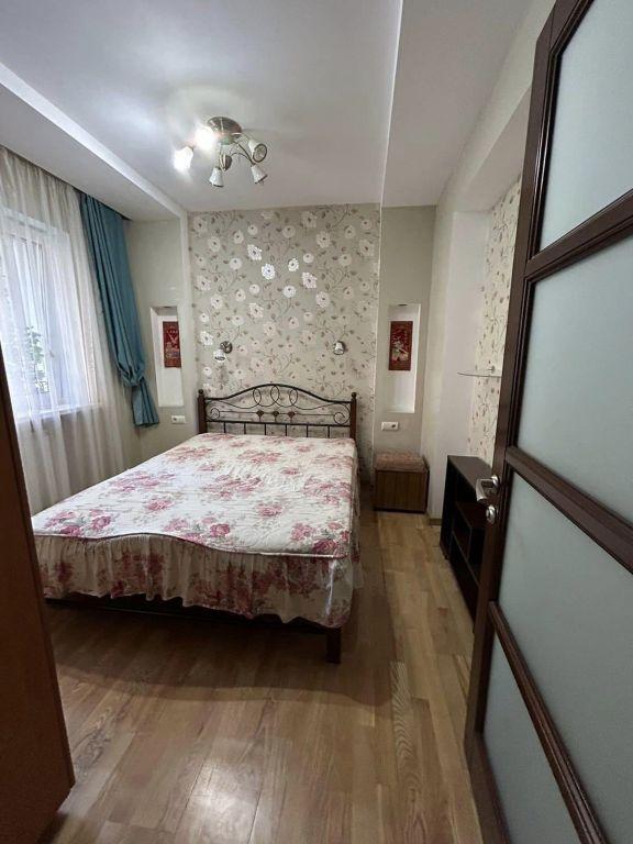 Продажа 4-комнатной квартиры 72 м², Шевченко ул.