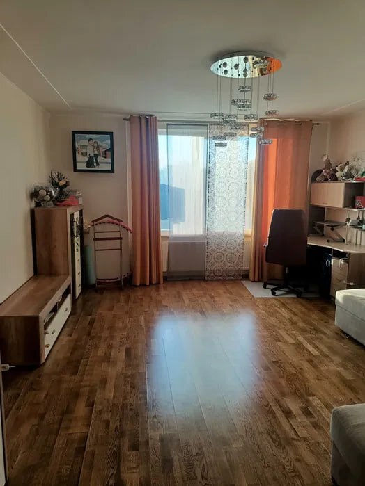 Продаж 1-кімнатної квартири 54 м², Паркова вул., 2/2