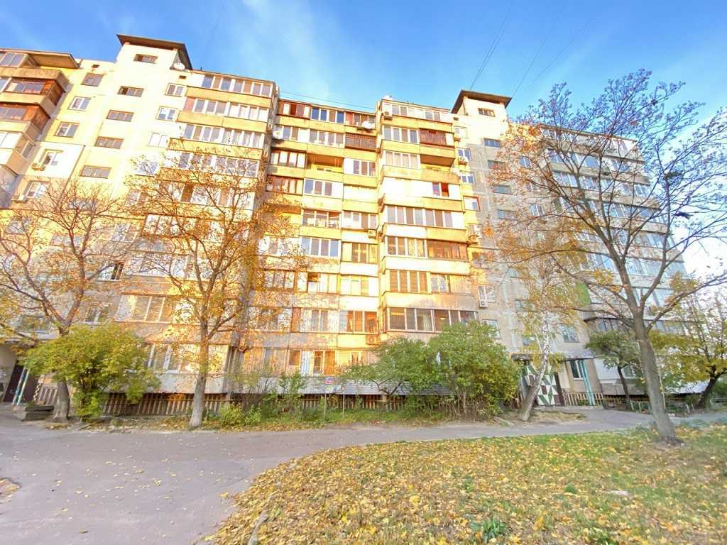 Продаж 3-кімнатної квартири 78 м², Ольжича вул., 18А