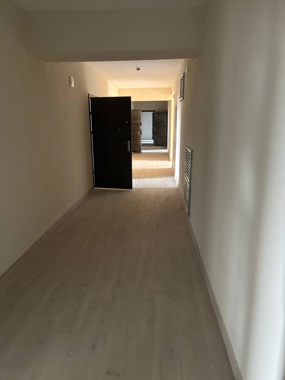 Продаж 2-кімнатної квартири 81 м², Степана Бандери пров., 32/1