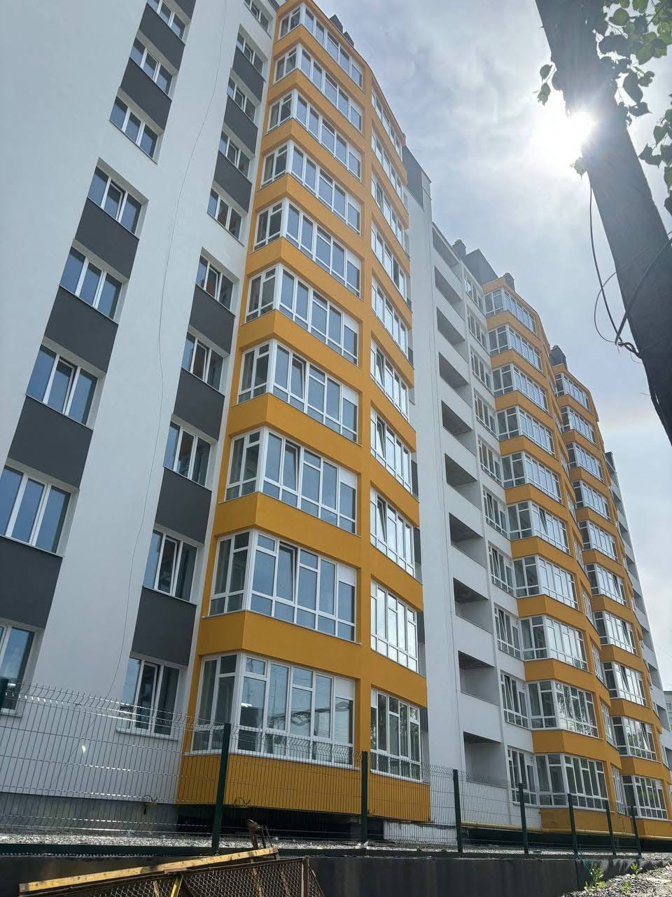 Продаж 2-кімнатної квартири 81 м², Степана Бандери пров., 32/1