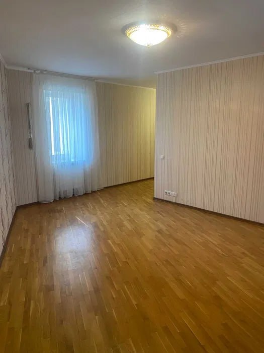 Продаж 3-кімнатної квартири 63 м², Водопровідна вул., 42/1