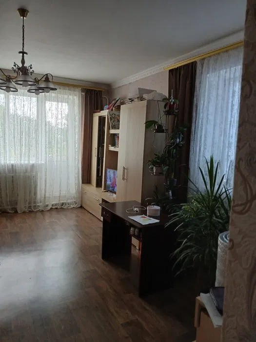 Продаж 3-кімнатної квартири 80 м², Залізнична вул., 63