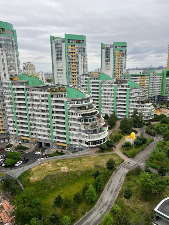 Продаж 2-кімнатної квартири 76 м², Вишгородська вул., 45г