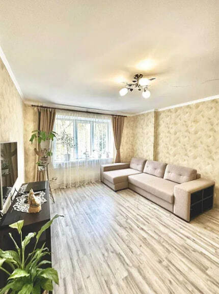 Продажа 2-комнатной квартиры 50.5 м², Харьковская ул.