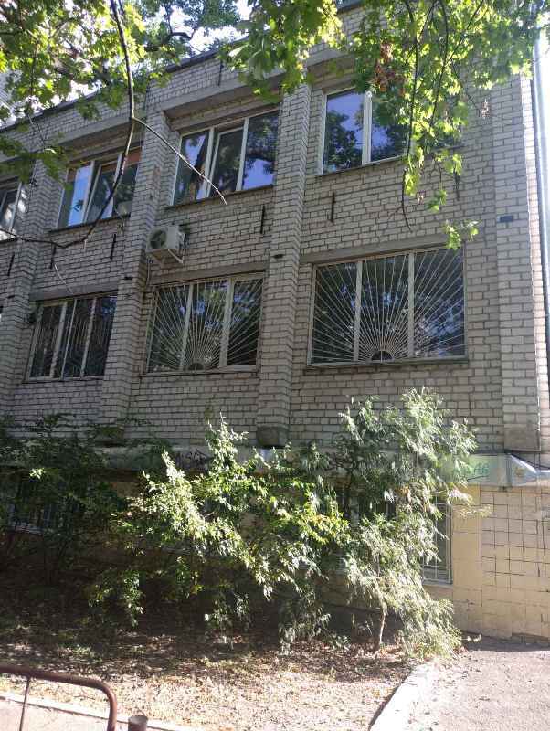 Продаж приміщення вільного призначення 69 м², Верховинна вул., 87