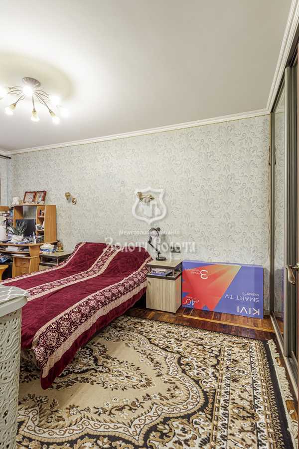 Продаж 1-кімнатної квартири 28.4 м², Олени Теліги вул., 53