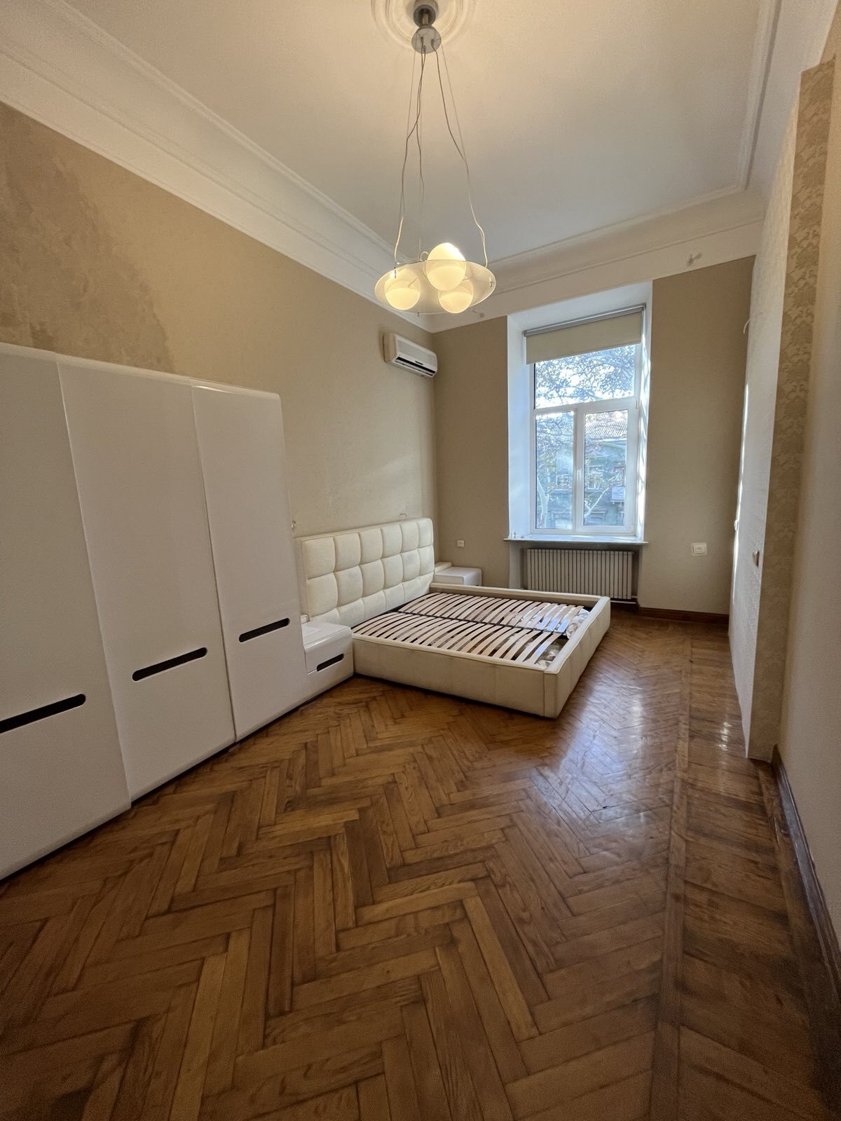 Продаж 4-кімнатної квартири 159 м², Ришельевская вул., 33