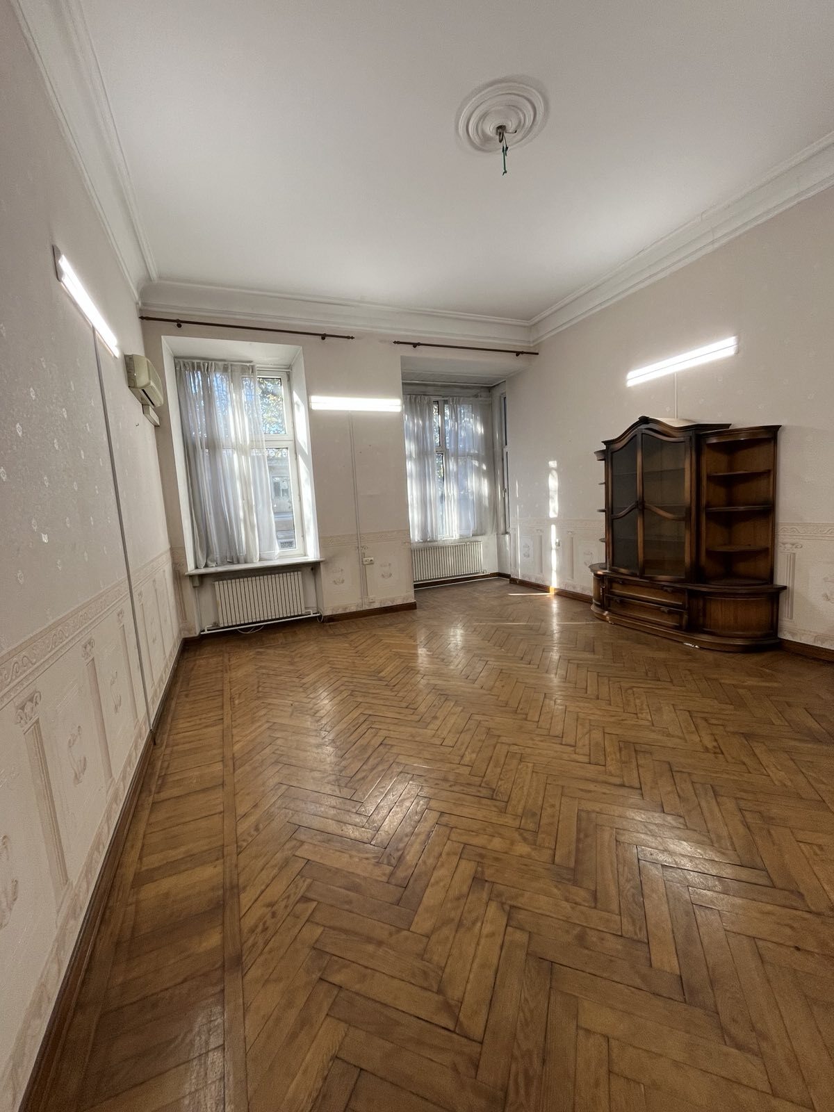 Продаж 4-кімнатної квартири 159 м², Ришельевская вул., 33