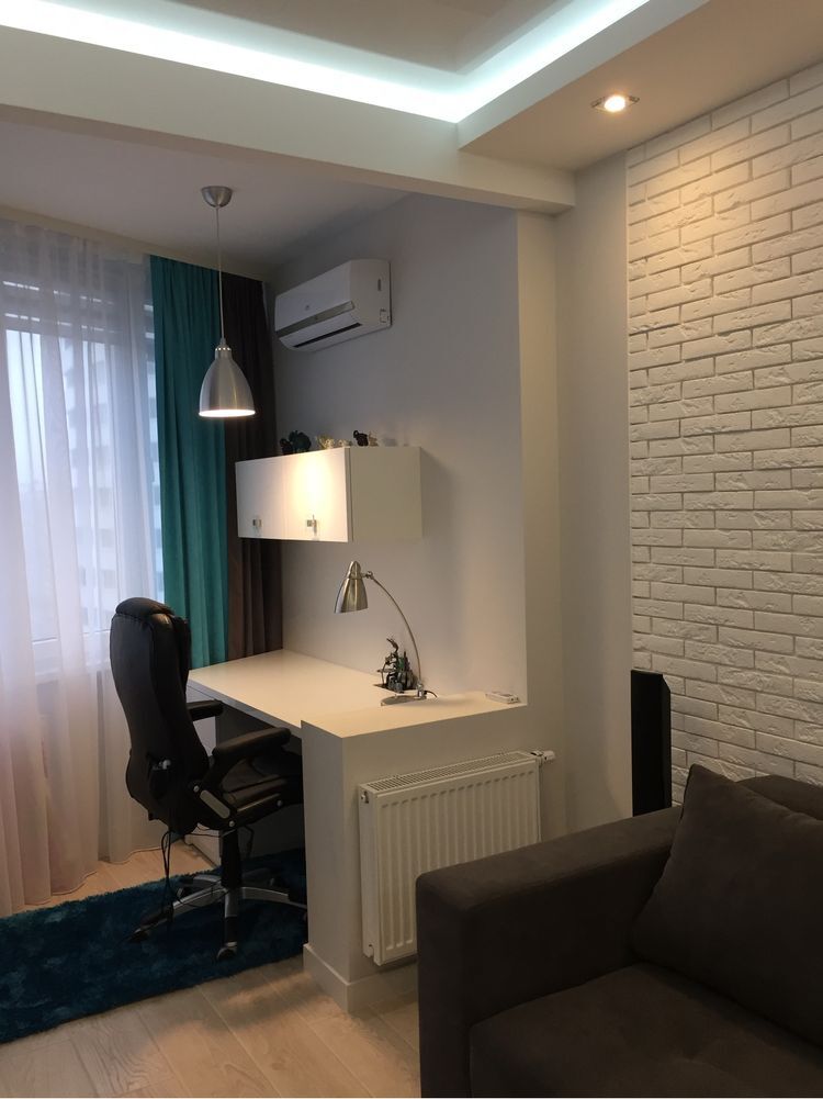 Продажа 4-комнатной квартиры 104 м²