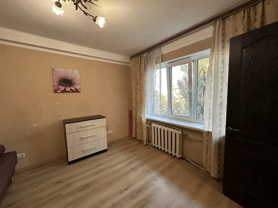 Продаж 2-кімнатної квартири 35 м²